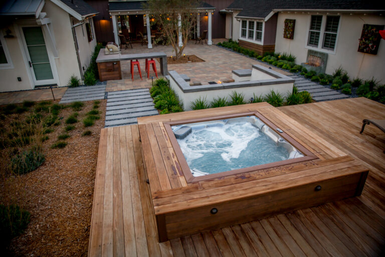 Calgary-lxl - 6-Person Hot Tubs