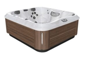 4-person hot tub - J-325